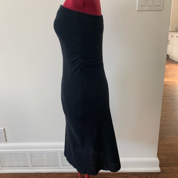 STRAPLESS CASHMERE DRESS - Picture 4 of 11